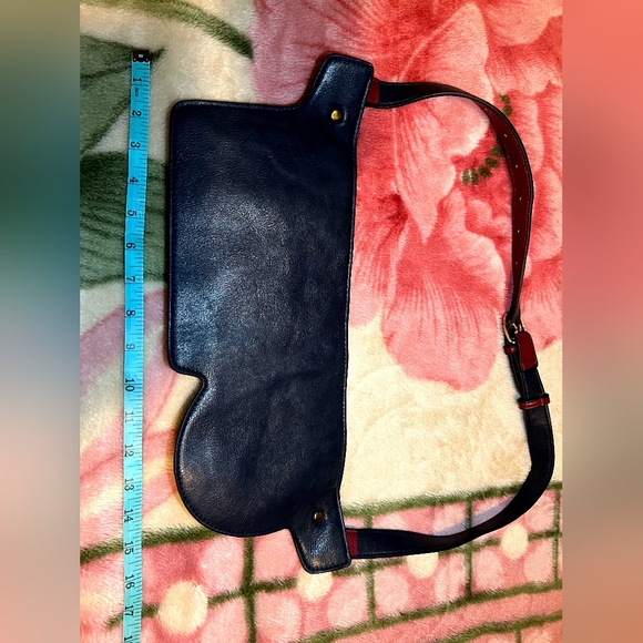 Fannypack - Picture 2 of 4